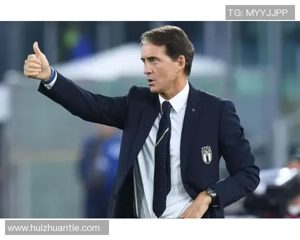 足球界球星与教练之间的复杂关系与相互作用探析